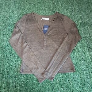 NWT Abercrombie & Fitch Thermal Henley Long Sleeve Olive Green Womens Size‎ XS